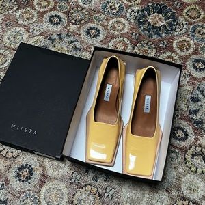 MIISTA Linda Beige Courts
US8.5 - EUR39 / Beige